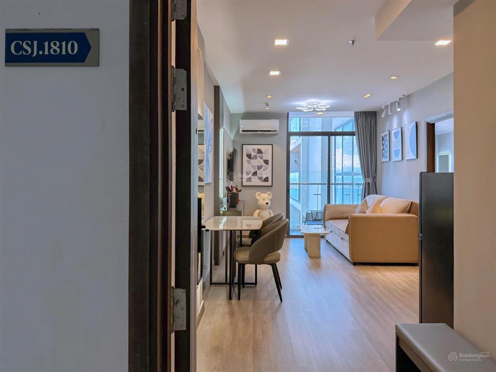 Cần bán căn hộ chung cư csj, view trực diện biển tầng 18, đầy đủ nội thất, đang có hđ thuê là 15tr