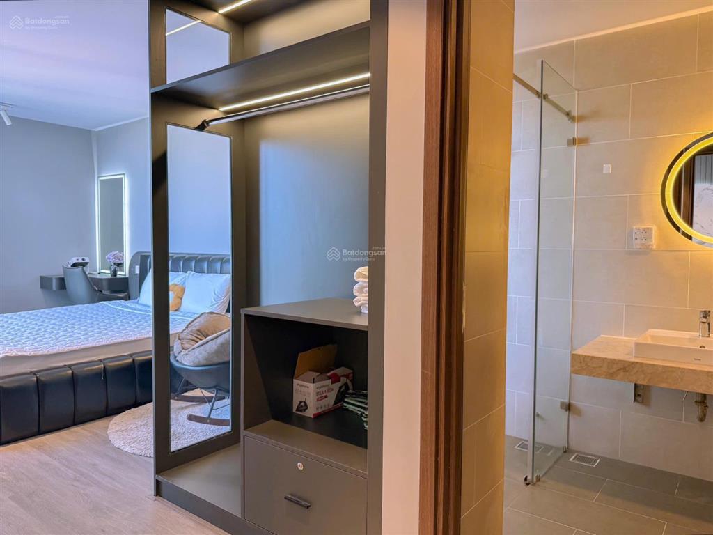 Cần bán căn hộ chung cư csj, view trực diện biển tầng 18, đầy đủ nội thất, đang có hđ thuê là 15tr