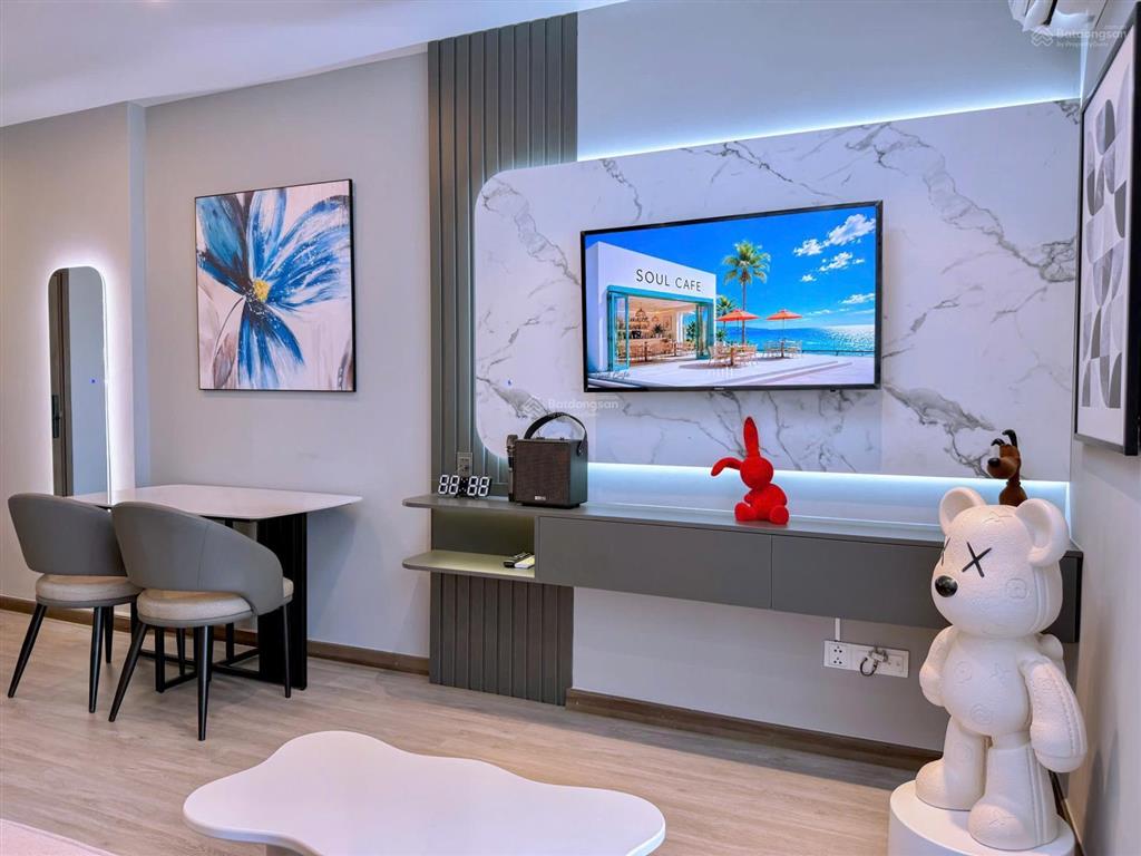 Cần bán căn hộ chung cư csj, view trực diện biển tầng 18, đầy đủ nội thất, đang có hđ thuê là 15tr