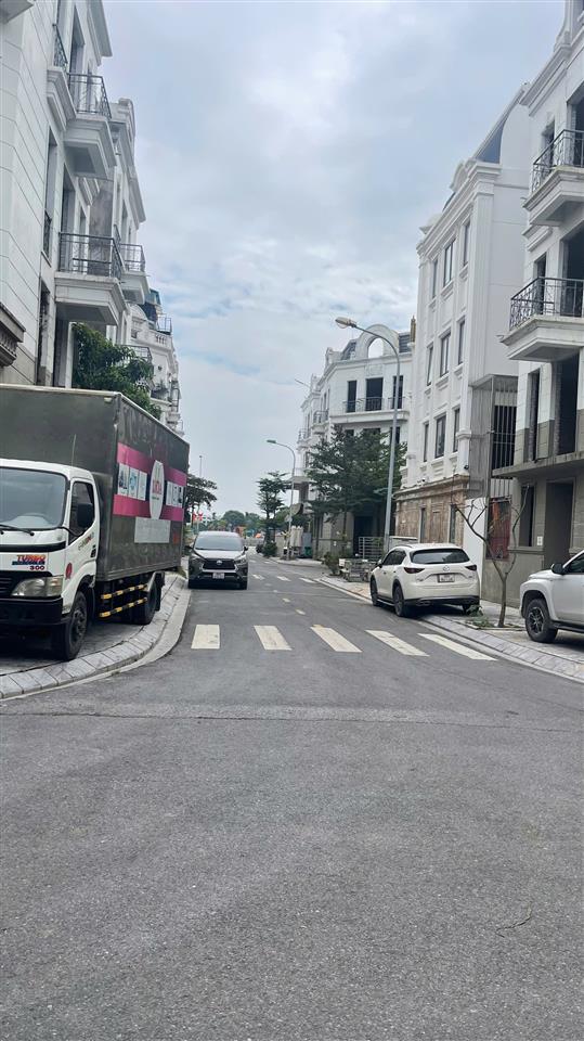 BÁN SHOPHOUSE MẶT PHỐ THÀNH TRUNG – GIA LÂM, DT 90 M2, GIÁ THỎA THUẬN, LH 0985865658
