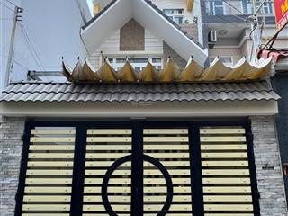 Căn nhà 2 mặt tiền 2 lầu mái thái ngay gần ngã tư tân phong