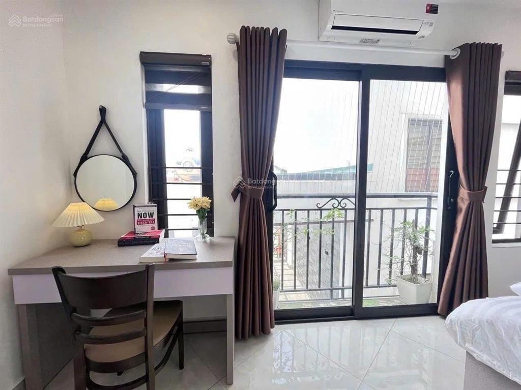 Cho thuê căn hộ 1n1k 40m2 mới tinh ngay đội cấn  ba đình