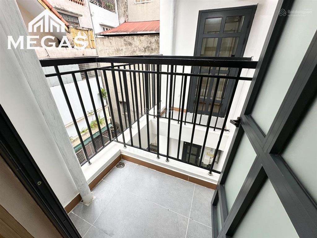Cho thuê căn hộ 40m2 siêu đẹp full nội thất ngay nguyễn khánh toàn  cầu giấy