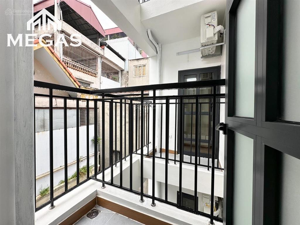 Cho thuê căn hộ 40m2 siêu đẹp full nội thất ngay nguyễn khánh toàn  cầu giấy