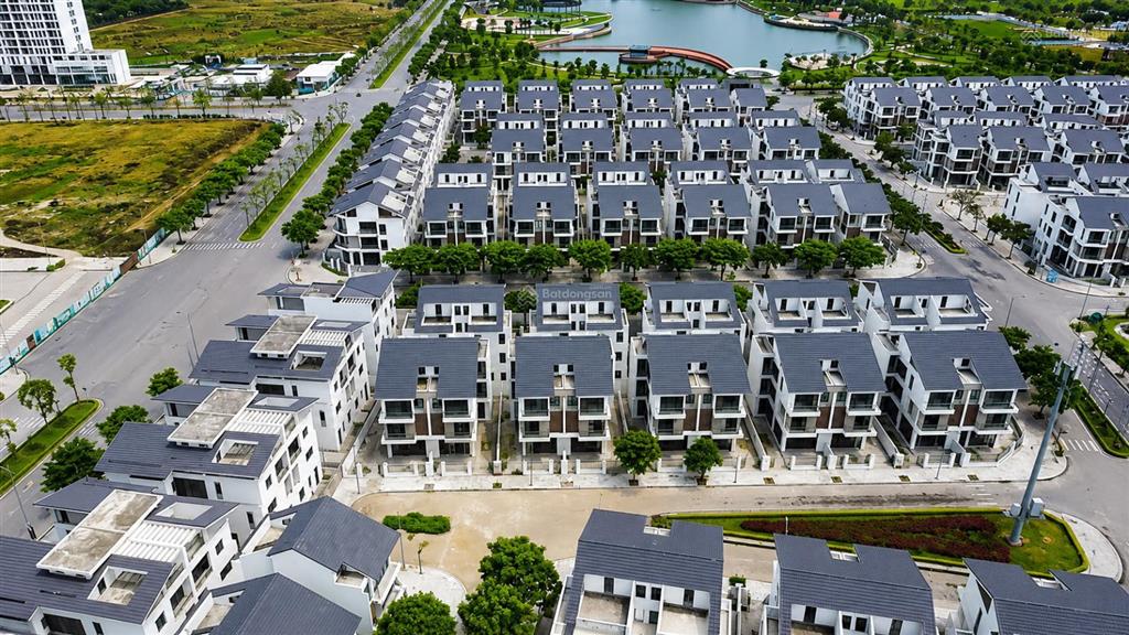 Cho thuê biệt thự vila an vượng giá 30tr, nhà mới đẹp full điều hòa.  0354 279 ***