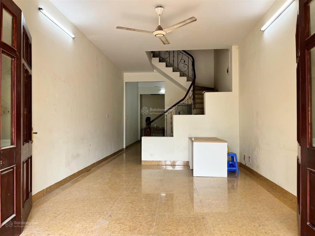 Cho thuê nhà riêng, chính chủ, diện tích sàn 75m2*3.5 tầng tại số nhà 78 ngõ 23 đường đức diễn