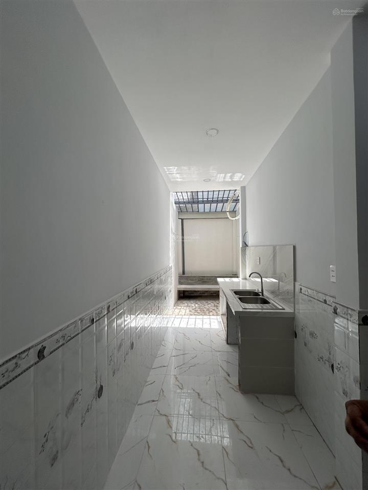 Cho thuê nhà nguyên căn hẻm 149 lưu hữu phước, p.15, tphcm