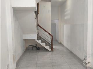 Bán nhà hiếm sát mặt tiền trần hưng đạo, gần 32m2, giá chỉ 5,x tỷ