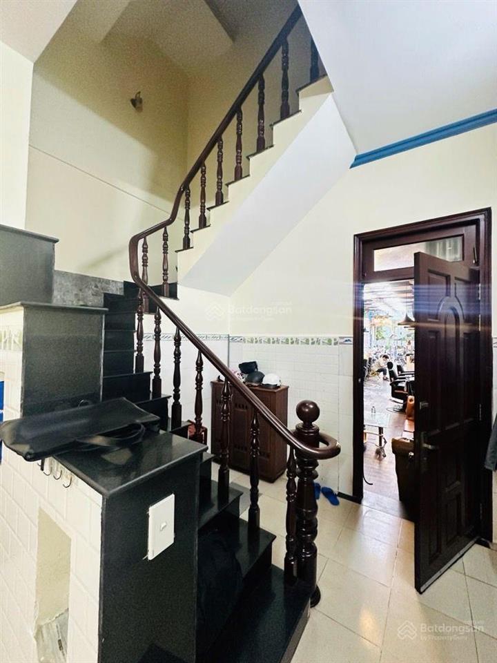 Siêu phẩm mtkd gò dầu  4 tầng  3 pn  4 wc  dt  4m x 19m  khu trung tâm tân phú 