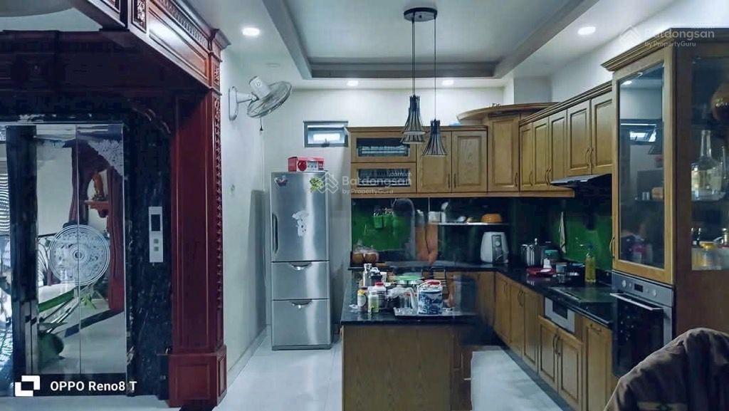 Mặt tiền kinh doanh  nguyễn sơn  tân phú  4 tầng ngang 5,5m đường 20 mét