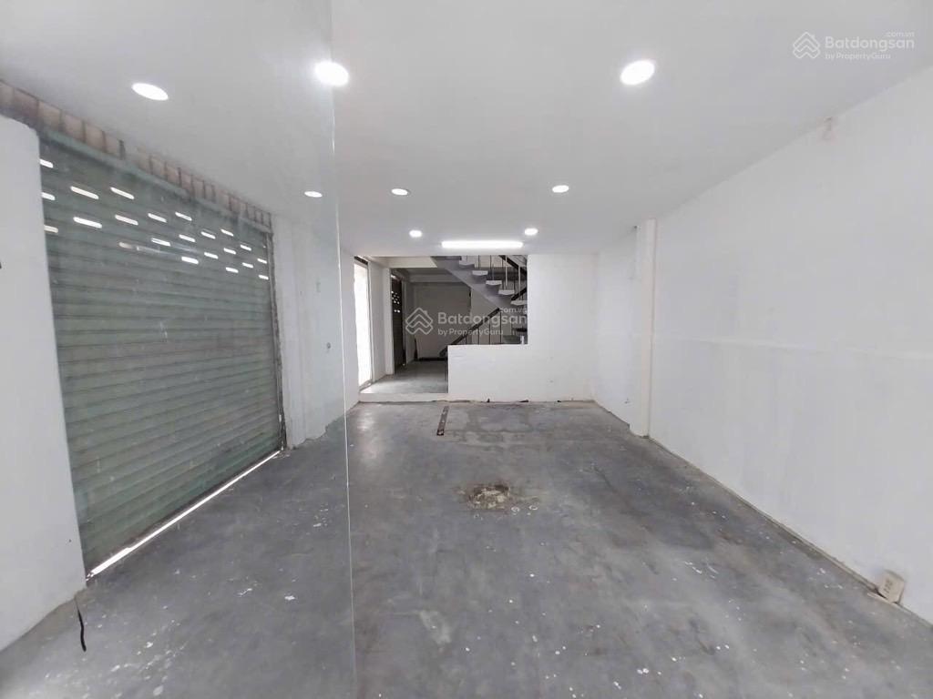 Bán nhà lô góc mặt tiền lũy bán bích, tân phú 70m