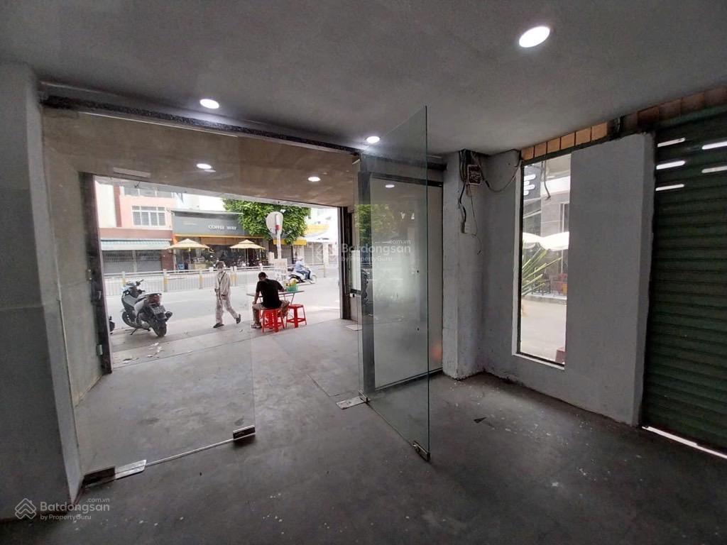 Bán nhà lô góc mặt tiền lũy bán bích, tân phú 70m