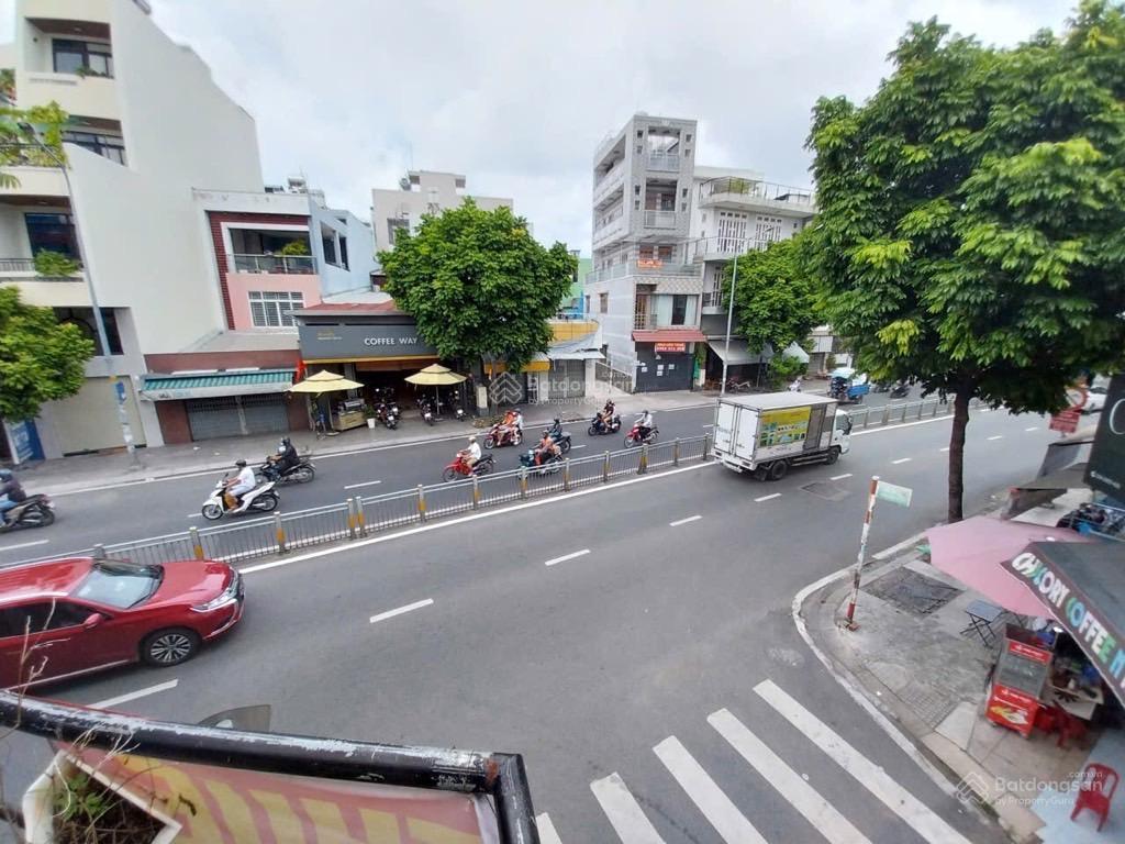 Bán nhà lô góc mặt tiền lũy bán bích, tân phú 70m