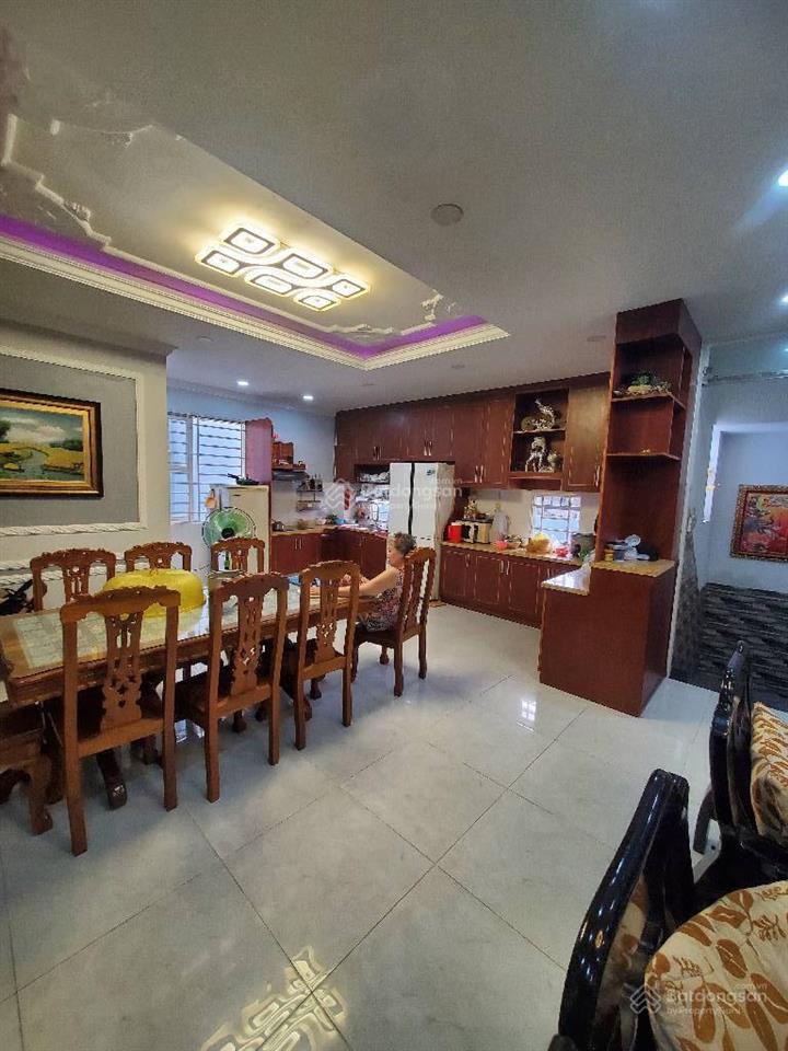 Cách mặt tiền phú thọ hòa chỉ 1 căn  xe hơi ngủ trong nhà  127m2  ngang 8,5m  4 tầng xây tâm h