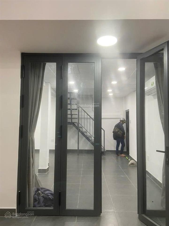 Hxh 4m diện tích 4.2 nở hậu 7.9m dài 14.5m  kết cấu trệt  lầu 3pn 2wc  sân xe