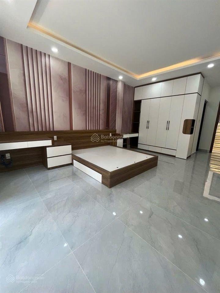 Mặt tiền kinh doanh vip tân phú gần luỹ bán bích nhà mặt tiền đường trần hưng đạo 94m