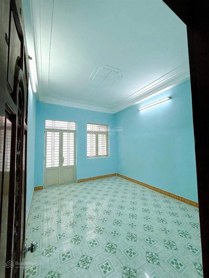 Nhà tân phú, 1trệt 2lầu, 3 phòng ngủ, hẻm xe hơi nhà gần gò dầu, tân sơn nhì