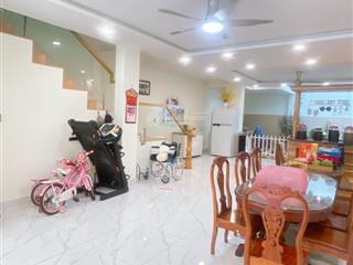 Khu vực toàn là khách sạn, biệt thự, văn phòng, nói không với buôn bán lề đường.
