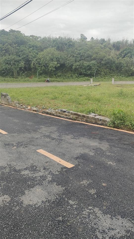 Đất 198m2 phố hạ bằng. sổ đỏ chính chủ. vị trí đẹp tiềm năng sinh lời. gần công nghệ cao hòa lạc.