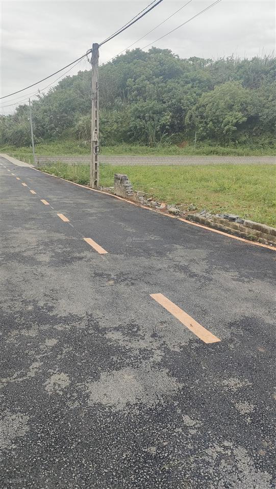 Đất 198m2 phố hạ bằng. sổ đỏ chính chủ. vị trí đẹp tiềm năng sinh lời. gần công nghệ cao hòa lạc.