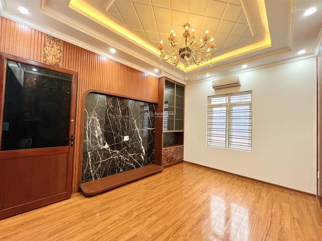 Siêu hot bán nhà mặt phố vĩnh hưng, 25 tỷ, 66m2, mặt tiền 3.9m