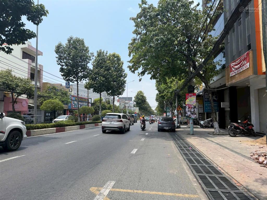 Bán nhà mặt phố tại đồng khởi, 35 tỷ, 201.6 m2, view đẹp, nhiều tiện ích