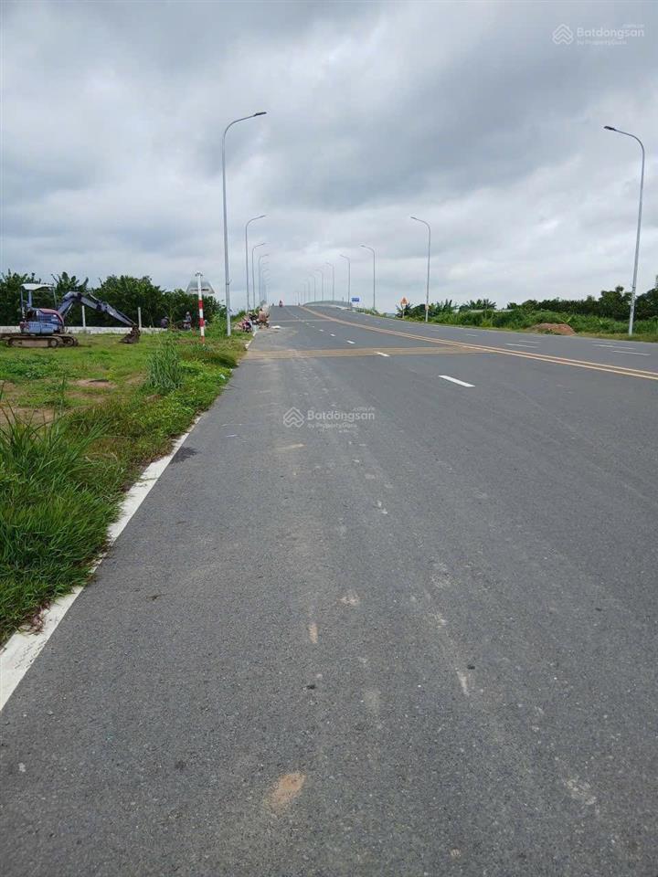 Bán đất mặt tiền hl7 p. tân triều (bình lợi) * diện tích 2.000 m (31m x 66m)
* pháp lý sổ