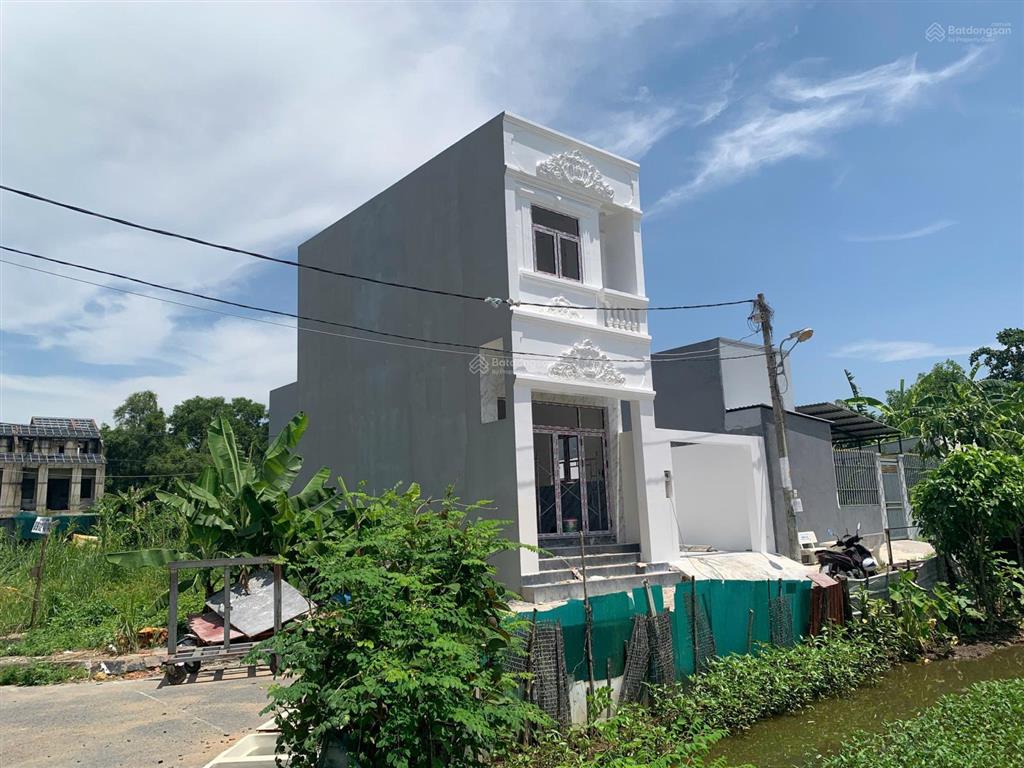 Đất góc 2 mặt tiền 99m2 nằm ngay kdc hiện hữu 1896 lê văn lương, nhà bè