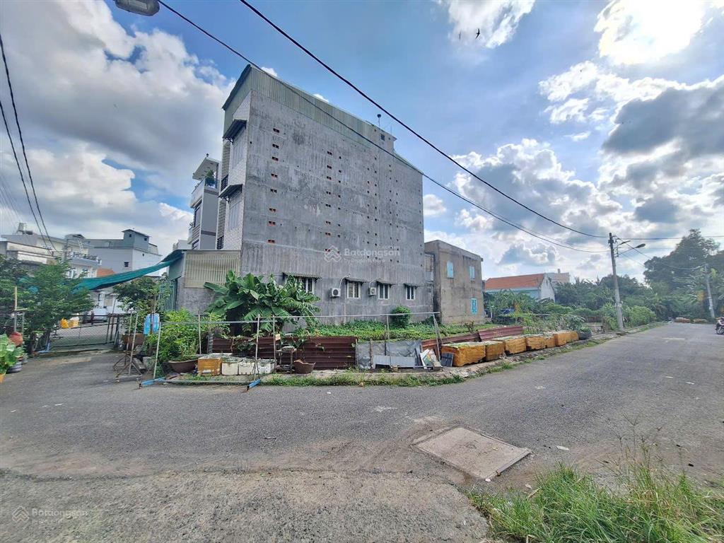 Đất góc 2 mặt tiền 99m2 nằm ngay kdc hiện hữu 1896 lê văn lương, nhà bè