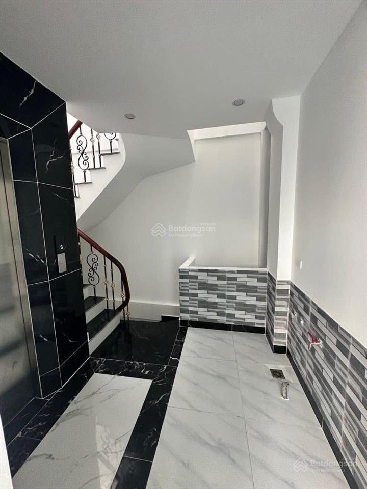 Khương đình  35m2 x 6 tầng thang máy  mt 4m  lô góc  ngõ 3 gác rộng thoáng  gần phố