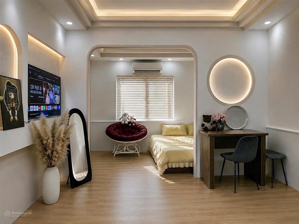 Căn hộ 1 phòng ngủ tách bếp ngay vòng xoay nguyễn kiệm gần đh gdu qua sân bay quận phú nhuận, bt
