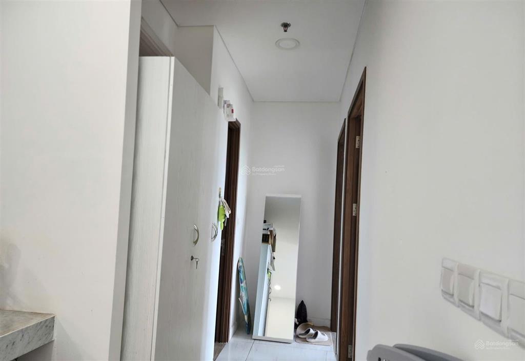 Giảm sâu, chủ nhà cần bán gấp căn 2 phòng ngủ, 78m2, căn góc  giá 7,5 tỷ