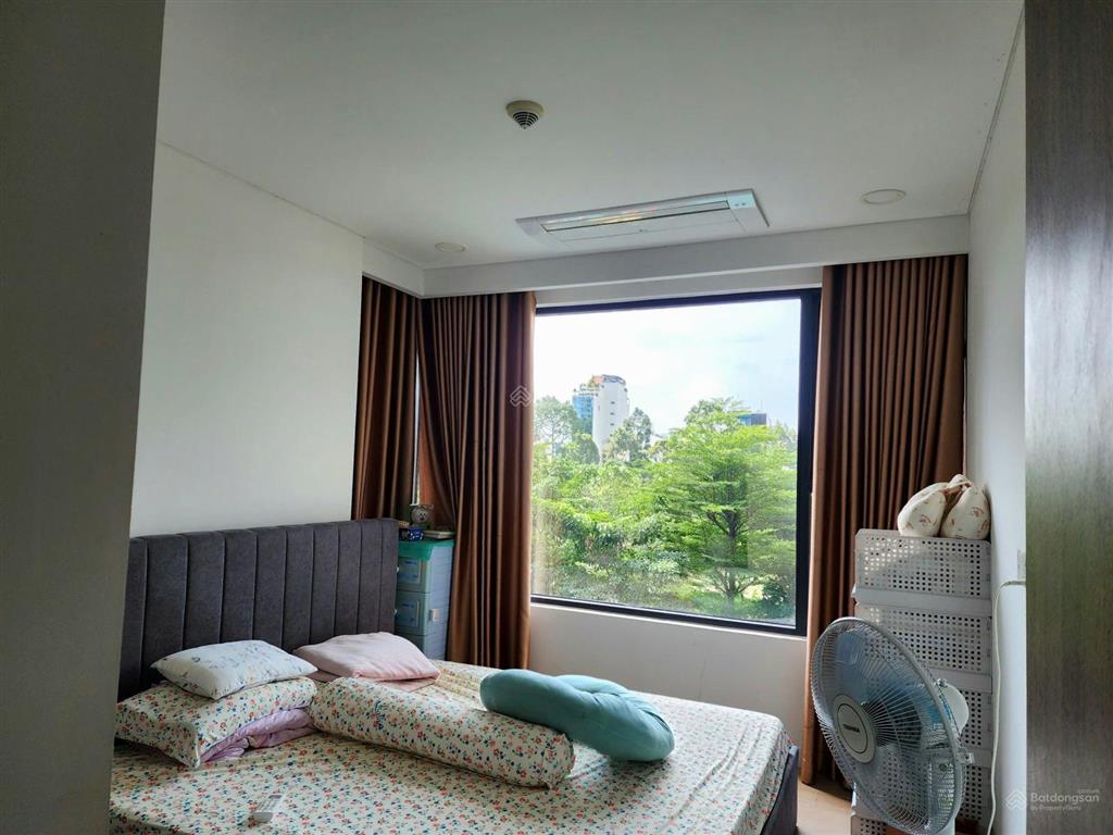Giảm sâu, chủ nhà cần bán gấp căn 2 phòng ngủ, 78m2, căn góc  giá 7,5 tỷ