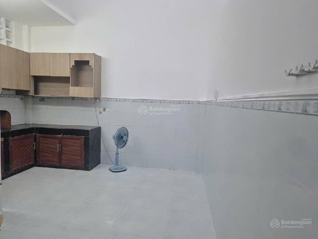 Phạm văn chiêu gò vấp đường nhựa 6m xe hơi ngủ trong nhà~ 56m2  sổ a4 chỉ 6.4tỷ(tl)