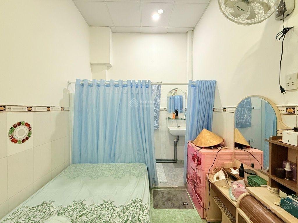 Lê hoàng phái  gò vấp
37m2  2 tầng + sân thượng full nội thất 5.6tỷ (tl)