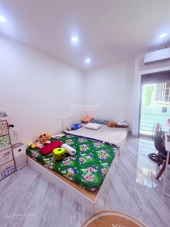 Phan đình phùng phú nhuận  30m2 2 tầng gần mt trường sa  4.55 tỷ (tl)
