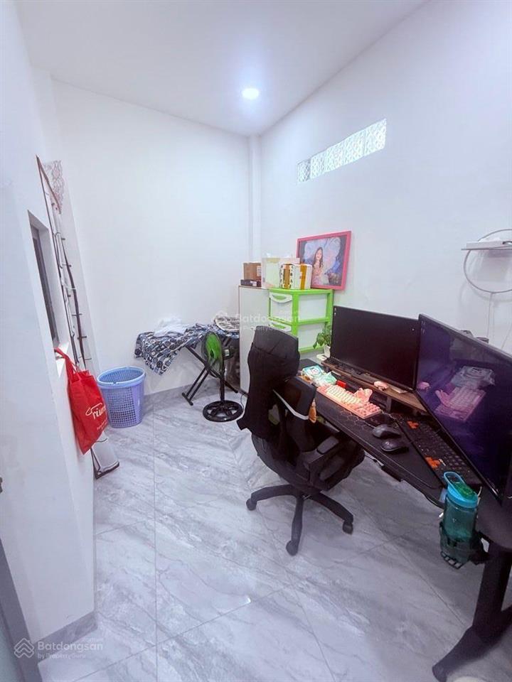 Phan đình phùng phú nhuận  30m2 2 tầng gần mt trường sa  4.55 tỷ (tl)