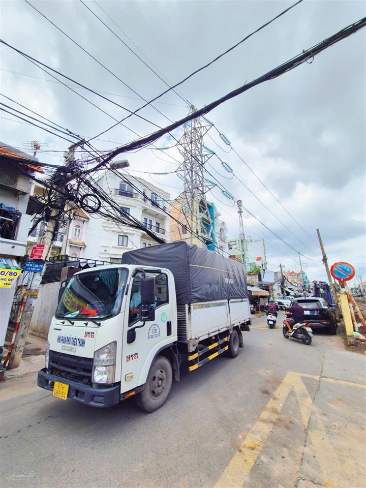 (135tr/m2) bán nhà thích quảng đức, p4 phú nhuận, 6,5x24,5m, hầm 4 tầng, 550m2 sàn, giá 21,9 tỷ