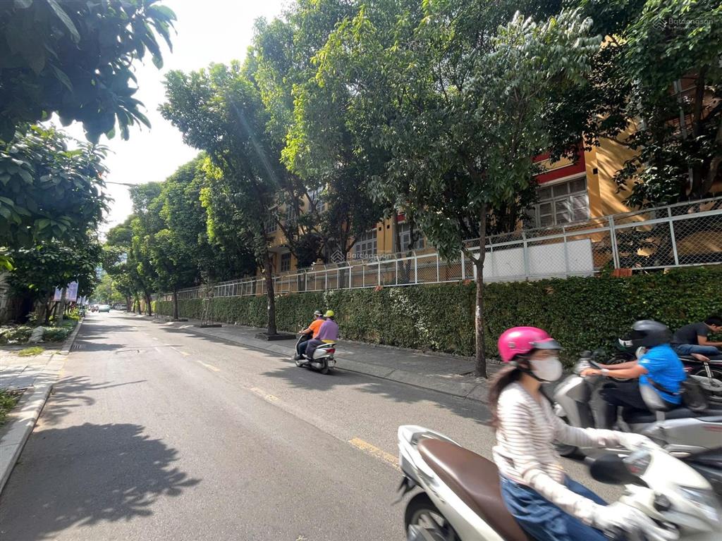 Cho thuê mặt bằng trần não, an khánh, 10x33m, 330m², giá 150 triệu/tháng