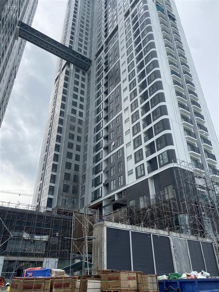 The emerald 68  chuyển nhượng giá hđmb căn 2pn2wc 67,2m2 chỉ 3tỷ490 (vat và bao phí chuyển nhượng)