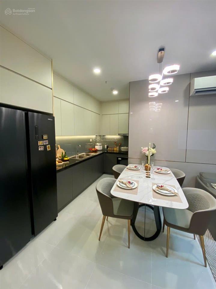 The emerald 68  chuyển nhượng giá hđmb căn 2pn2wc 67,2m2 chỉ 3tỷ490 (vat và bao phí chuyển nhượng)