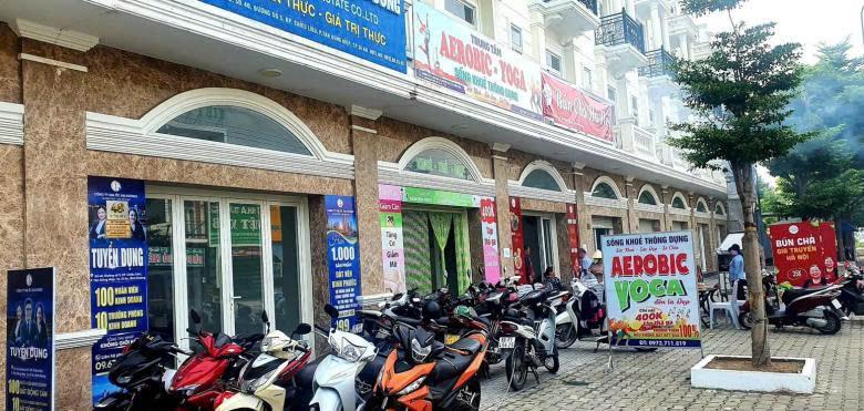 Chính chủ cho thuê mặt bằng Dĩ An, mặt tiền đường 25m, 3 tầng 245 m2, 22 triệu/tháng