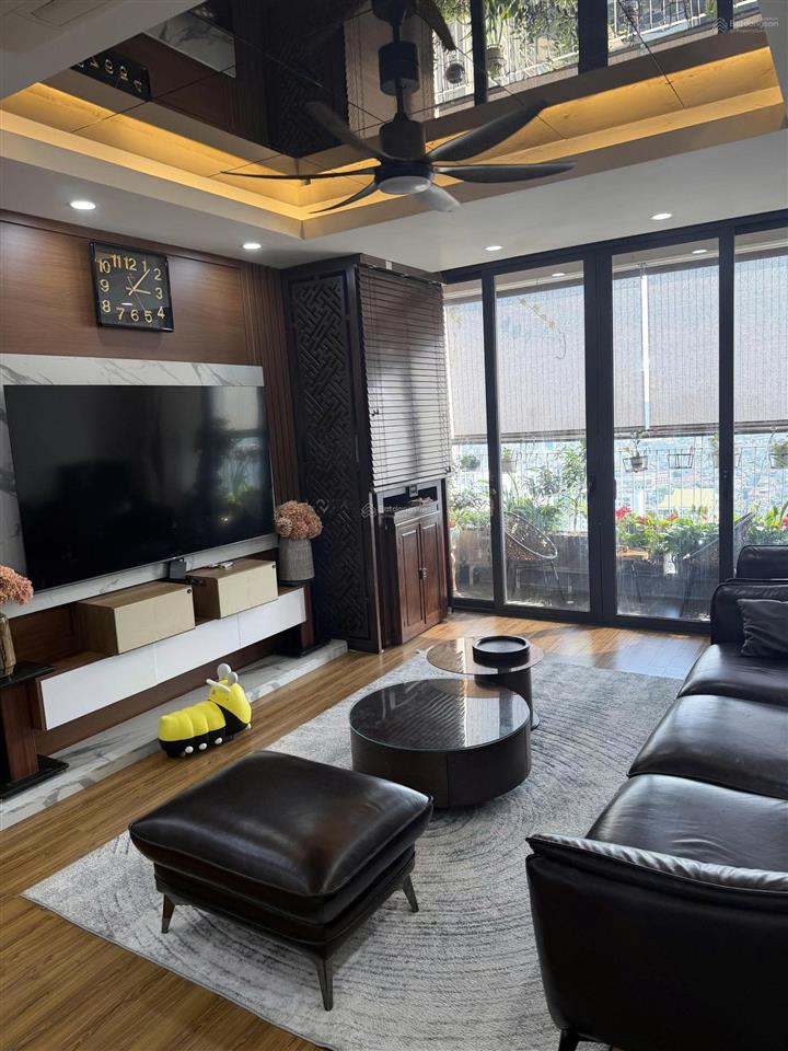 Căn góc 130m² Đông Nam - Nam cửa chính Tây Bắc.