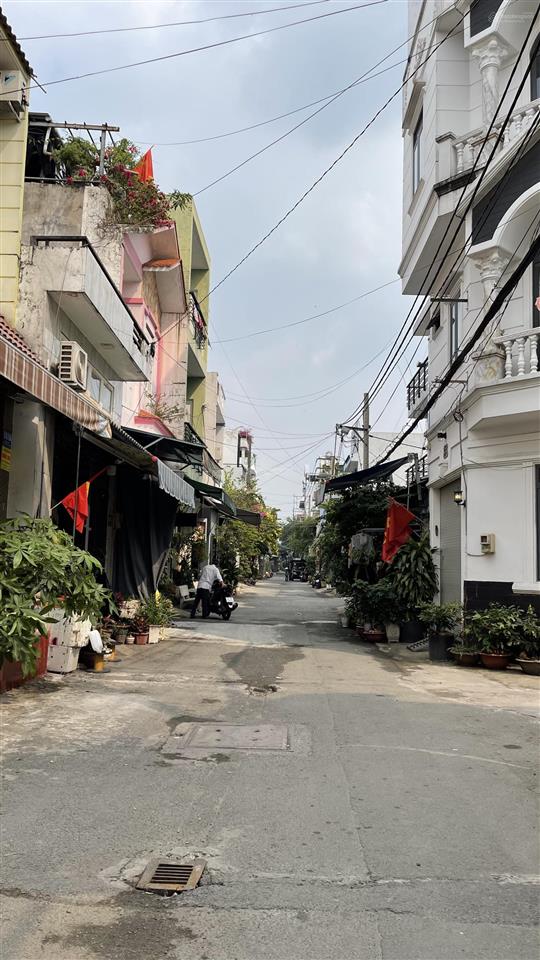 Cuối tân kỳ tân quý nhà 3 tầng, 52m2 (4x13) 4pn chỉ hơn 5 tỷ không lộ giới  hxh 7m