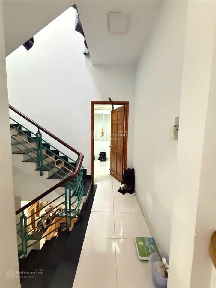 Cuối tân kỳ tân quý nhà 3 tầng, 52m2 (4x13) 4pn chỉ hơn 5 tỷ không lộ giới  hxh 7m