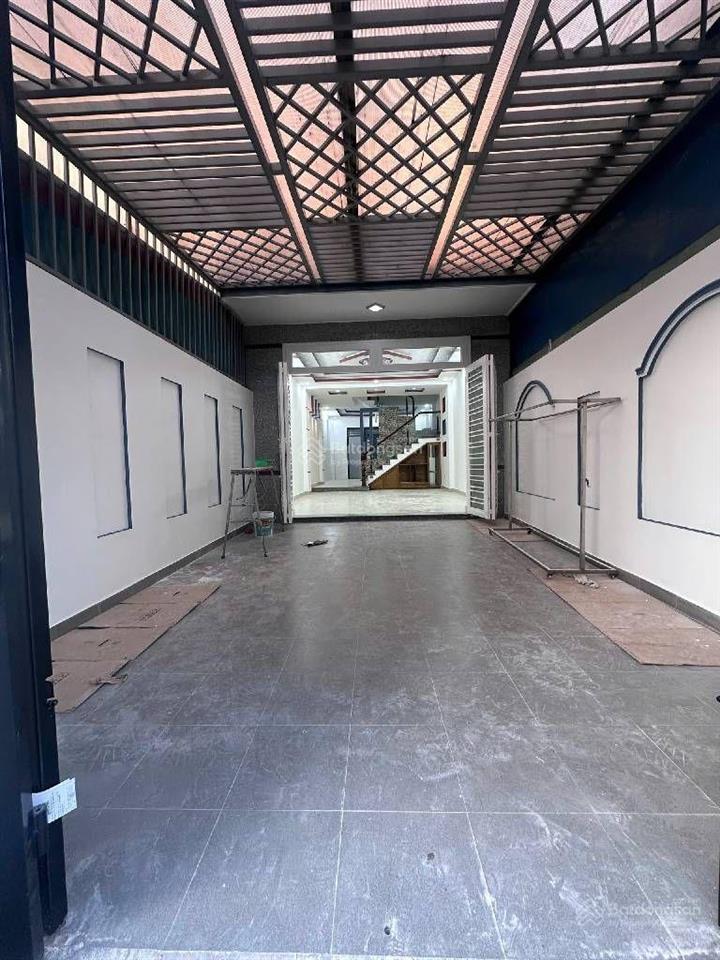Trường kim đồng nhà 3 tầng nở hậu 4,5 x 20 (95m2) 4 pn chỉ nhỉnh 6 tỷ hẻm xe hơi 7m thông