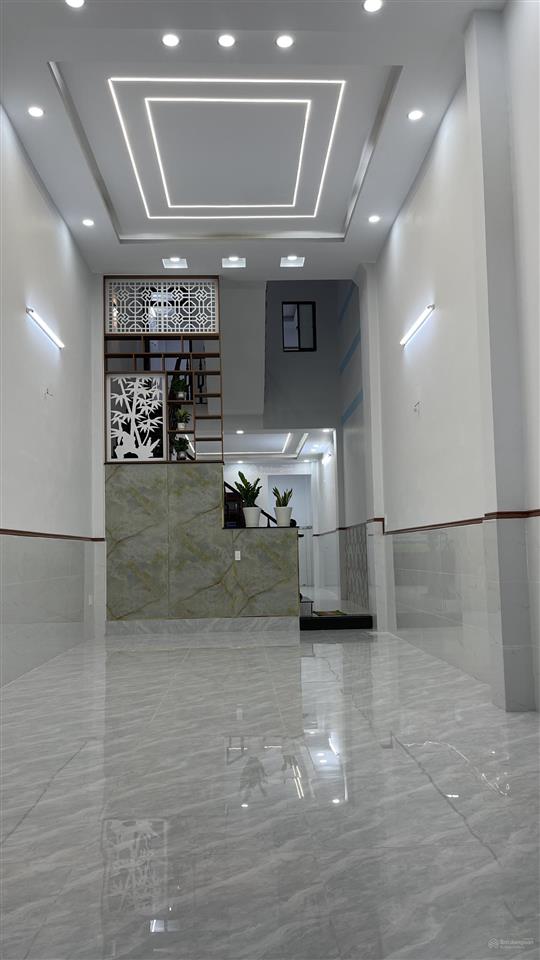 Mặt tiền kinh doanh 80m2(4 x 20) 4 tầng chỉ 5,x tỷ gần trường kim đồng cách ql1a 100m