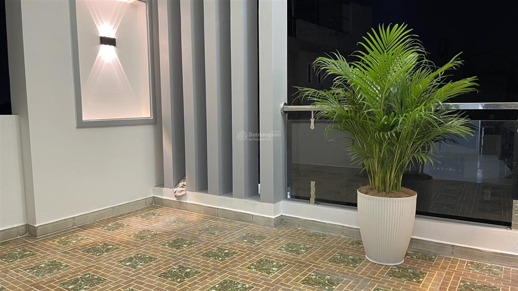 Mặt tiền kinh doanh 80m2(4 x 20) 4 tầng chỉ 5,x tỷ gần trường kim đồng cách ql1a 100m