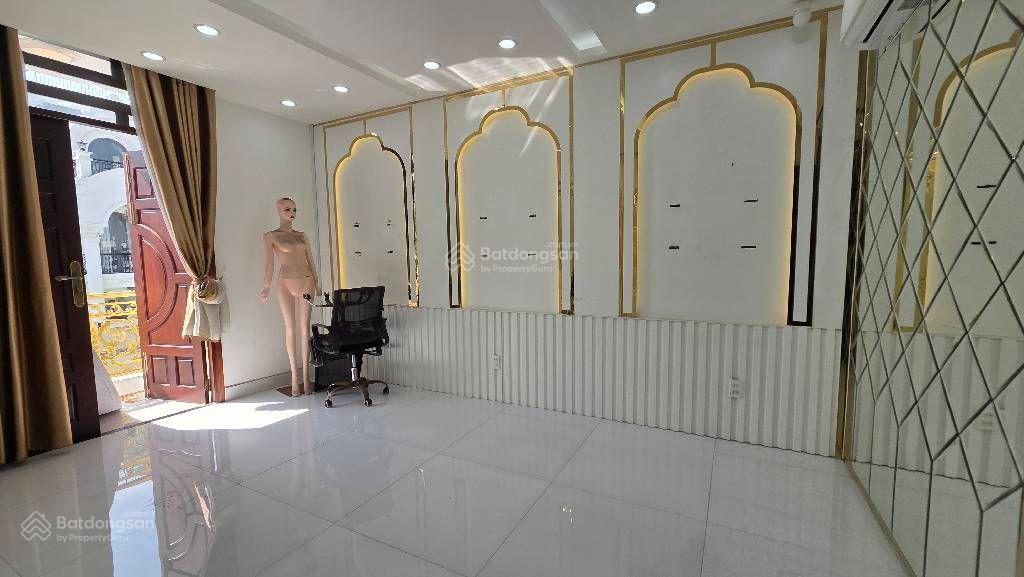 Mặt tiền kinh doanh 8m 4 tầng 80m2 chỉ hơn 7 tỷ gần trường hoàng văn thụ khu dân cư