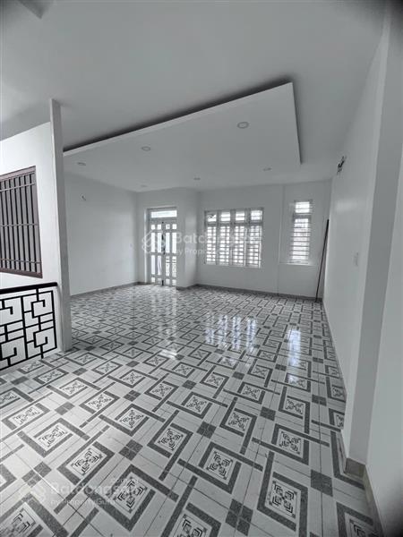 Ngang 6m 78m2(6x13) 3 tầng chỉ hơn 5 tỷ chợ liên khu 56 hxh 6m giáp tân phú